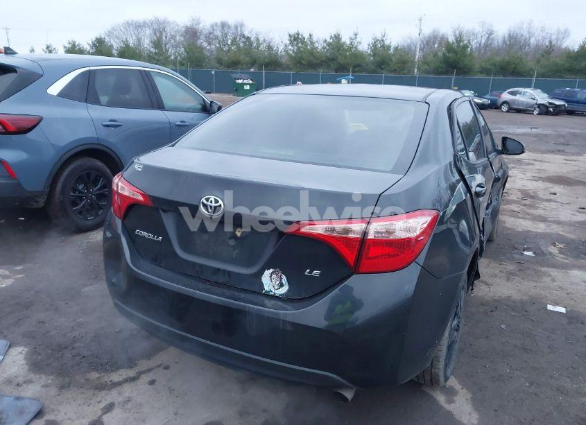 Photo 4 of 2018 Toyota Corolla LE (VIN 2T1BURHE9JC988808)