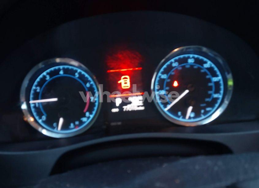 Photo 7 of 2018 Toyota Corolla LE (VIN 2T1BURHE9JC988808)