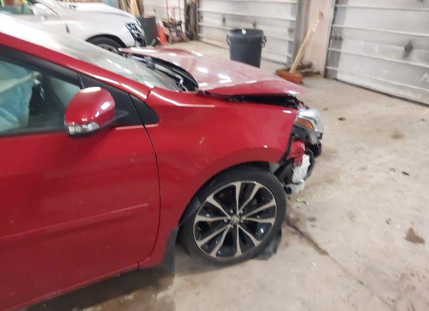 Photo 6 of 2018 Toyota Corolla SE (VIN 2T1BURHE9JC989845)