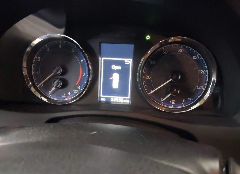 Photo 7 of 2018 Toyota Corolla SE (VIN 2T1BURHE9JC989845)