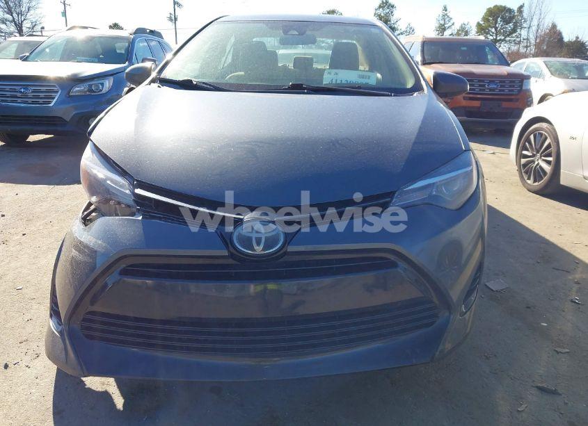 Photo 12 of 2018 Toyota Corolla LE (VIN 2T1BURHE9JC995063)