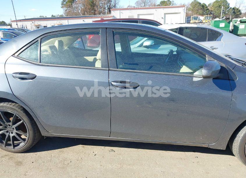 Photo 13 of 2018 Toyota Corolla LE (VIN 2T1BURHE9JC995063)