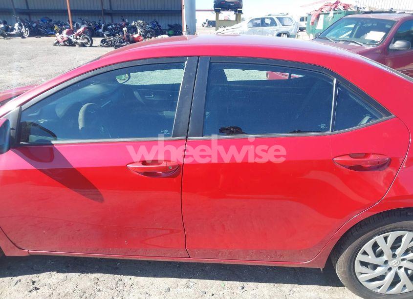 Photo 15 of 2019 Toyota Corolla LE (VIN 2T1BURHE9KC149484)