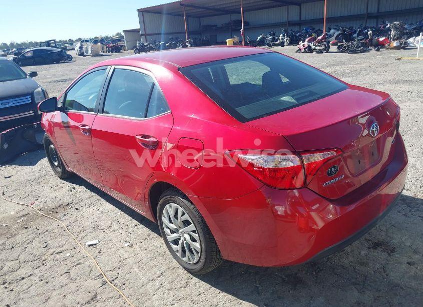 Photo 3 of 2019 Toyota Corolla LE (VIN 2T1BURHE9KC149484)