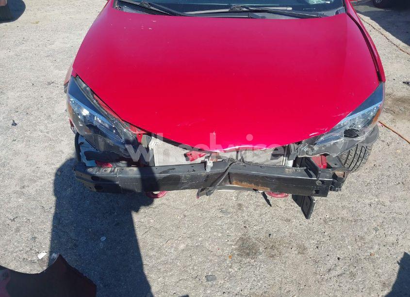 Photo 6 of 2019 Toyota Corolla LE (VIN 2T1BURHE9KC149484)