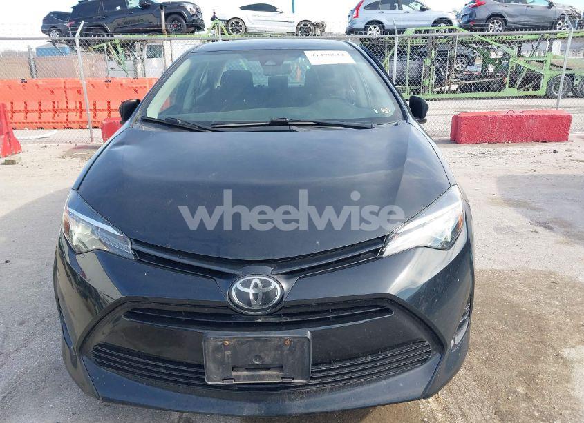 Photo 12 of 2019 Toyota Corolla LE (VIN 2T1BURHE9KC150649)