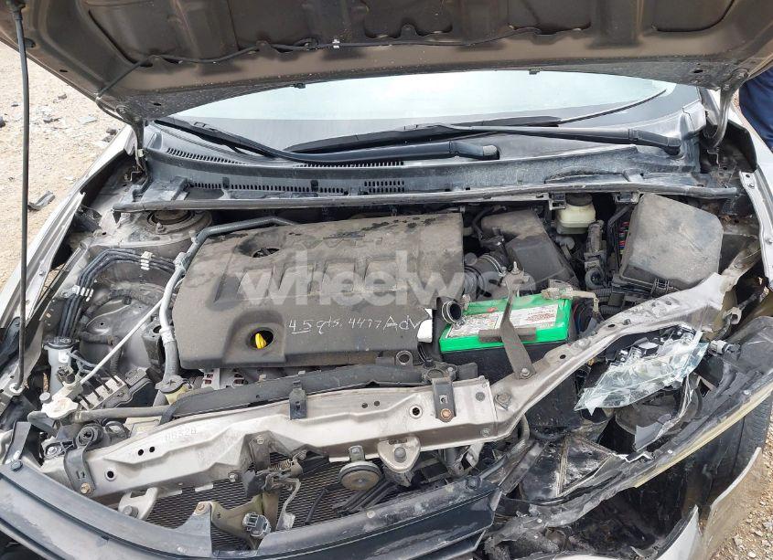 Photo 10 of 2019 Toyota Corolla LE (VIN 2T1BURHE9KC160145)