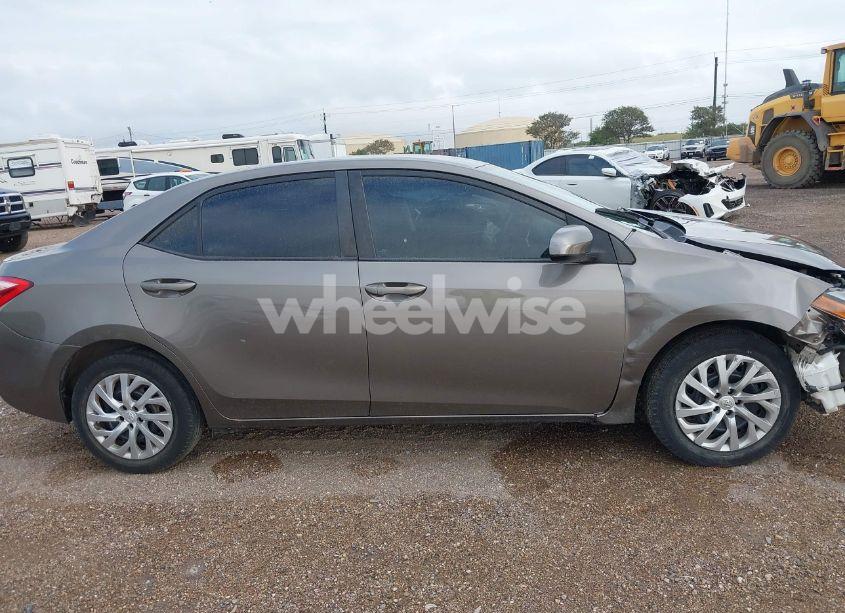 Photo 13 of 2019 Toyota Corolla LE (VIN 2T1BURHE9KC160145)