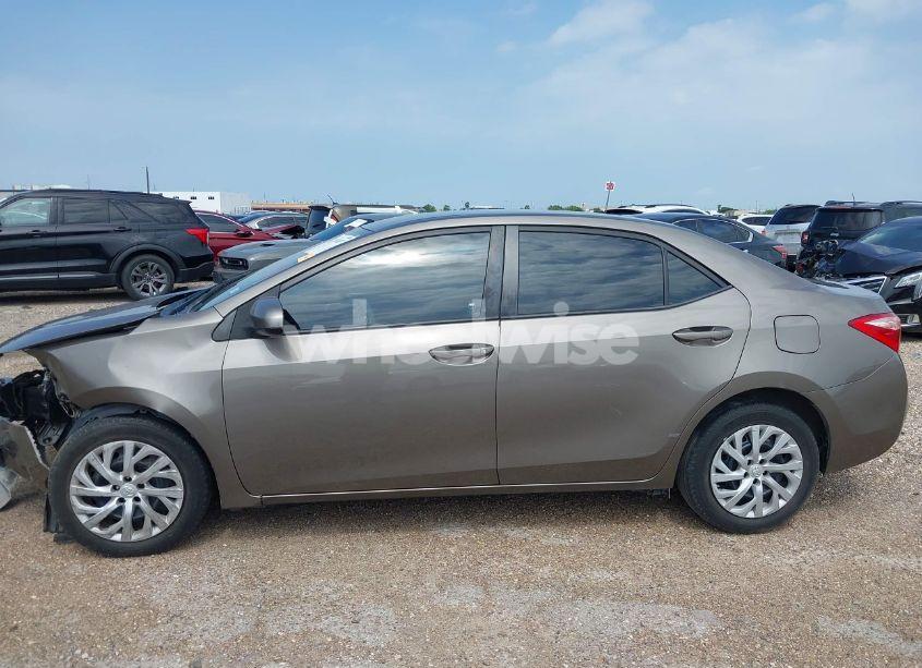Photo 14 of 2019 Toyota Corolla LE (VIN 2T1BURHE9KC160145)