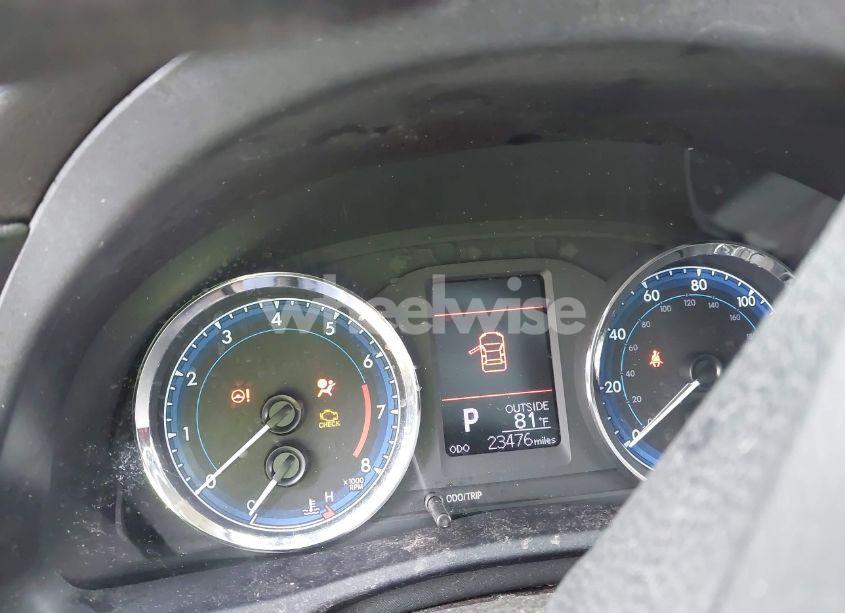 Photo 7 of 2019 Toyota Corolla LE (VIN 2T1BURHE9KC160145)