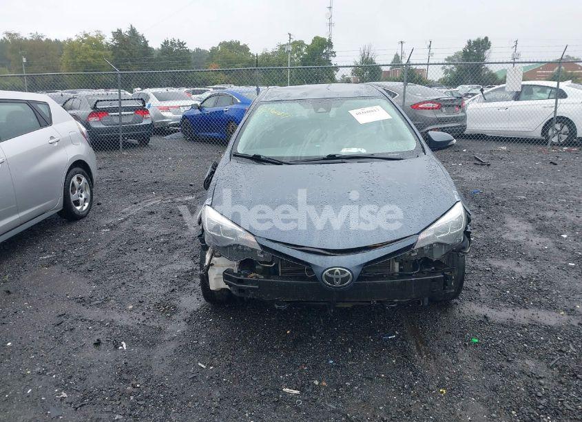 Photo 12 of 2019 Toyota Corolla SE (VIN 2T1BURHE9KC165930)