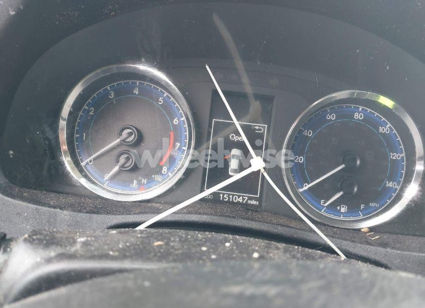 Photo 7 of 2019 Toyota Corolla SE (VIN 2T1BURHE9KC165930)