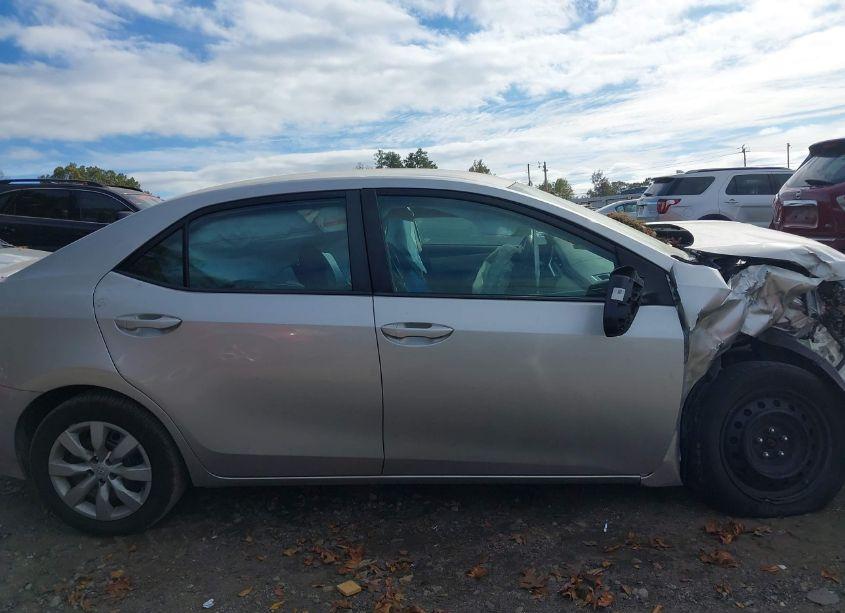 Photo 13 of 2019 Toyota Corolla LE (VIN 2T1BURHE9KC165989)