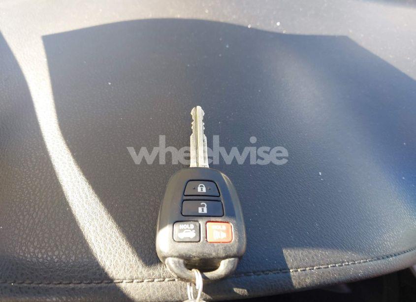 Photo 11 of 2019 Toyota Corolla LE (VIN 2T1BURHE9KC177219)