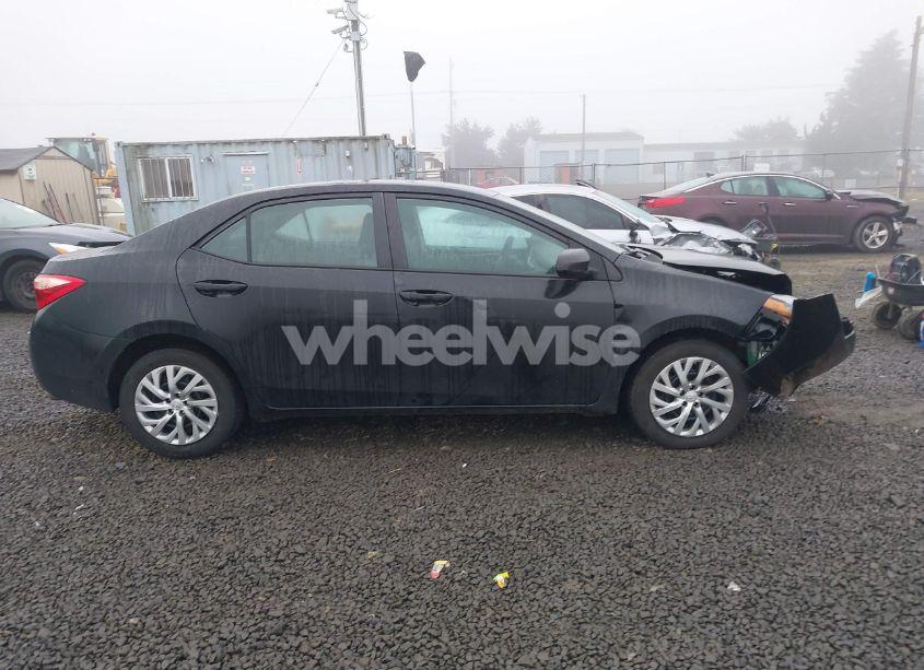Photo 13 of 2019 Toyota Corolla LE (VIN 2T1BURHE9KC177267)
