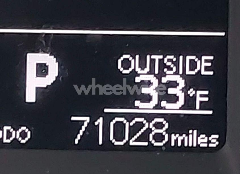 Photo 15 of 2019 Toyota Corolla LE (VIN 2T1BURHE9KC177267)