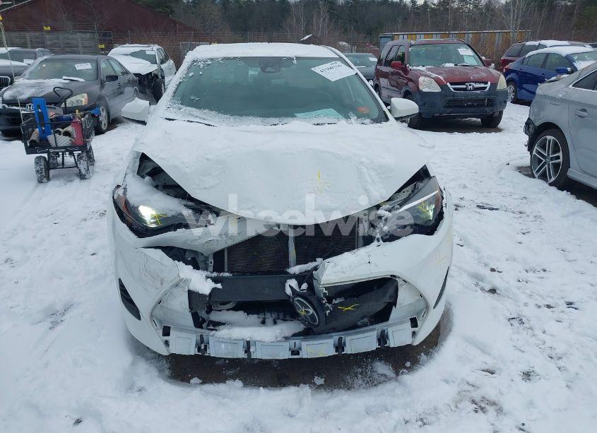 Photo 12 of 2019 Toyota Corolla LE (VIN 2T1BURHE9KC185000)