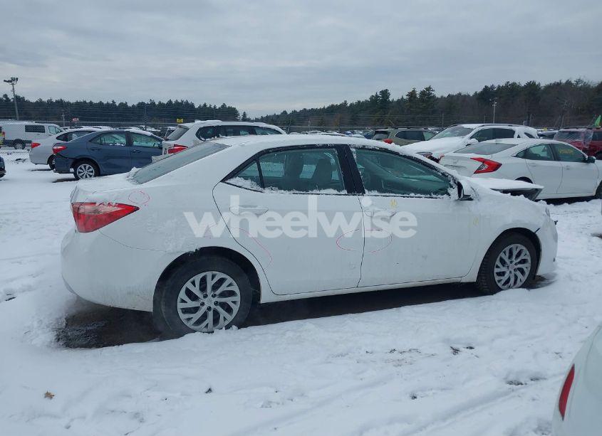 Photo 13 of 2019 Toyota Corolla LE (VIN 2T1BURHE9KC185000)
