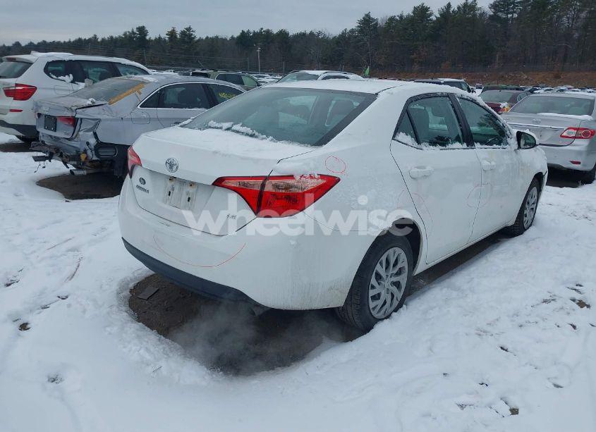 Photo 4 of 2019 Toyota Corolla LE (VIN 2T1BURHE9KC185000)