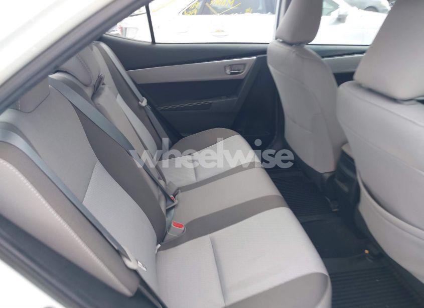 Photo 8 of 2019 Toyota Corolla LE (VIN 2T1BURHE9KC185000)