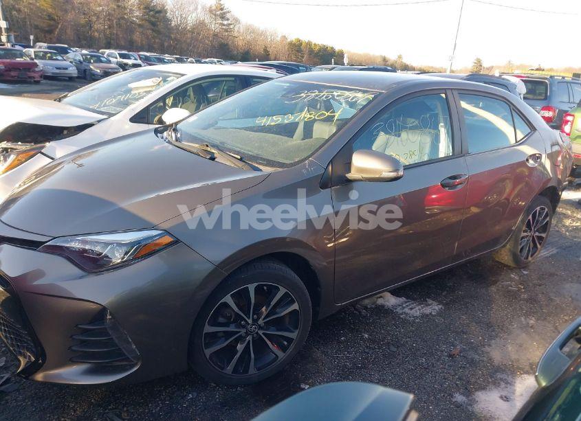 Photo 14 of 2019 Toyota Corolla SE (VIN 2T1BURHE9KC190648)