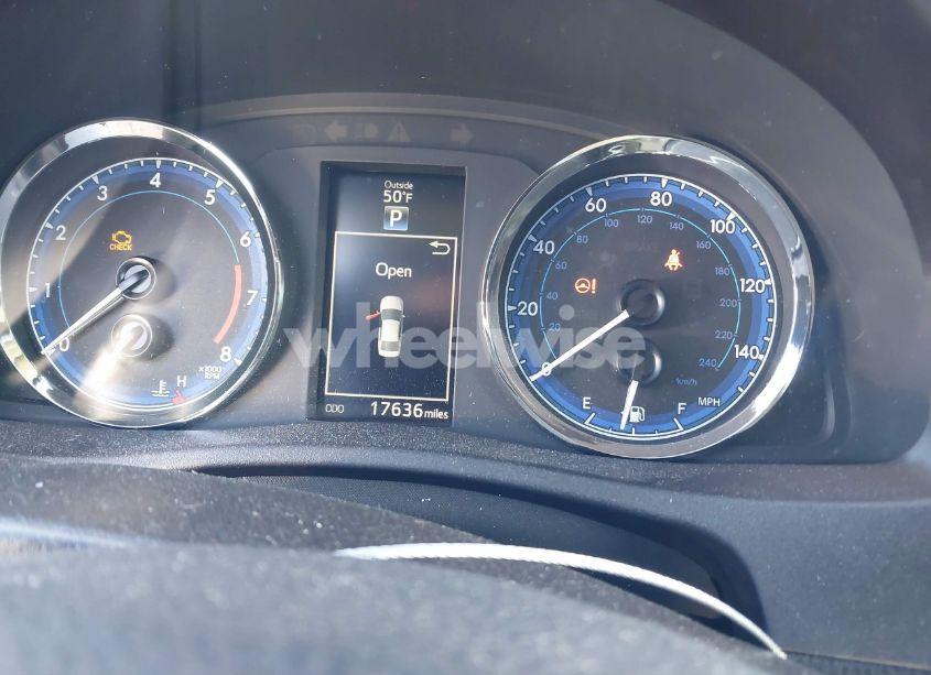 Photo 7 of 2019 Toyota Corolla SE (VIN 2T1BURHE9KC190648)