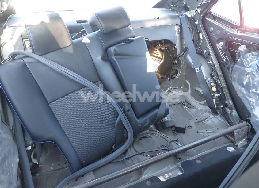 Photo 8 of 2019 Toyota Corolla SE (VIN 2T1BURHE9KC190648)