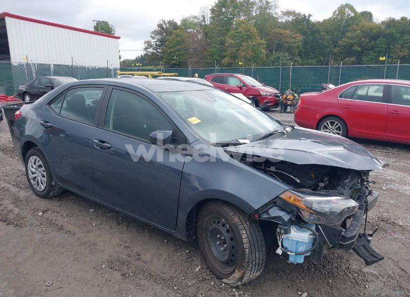 2019 Toyota Corolla LE (VIN 2T1BURHE9KC193033) main photo