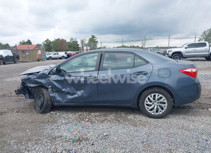 Photo 14 of 2019 Toyota Corolla LE (VIN 2T1BURHE9KC193033)