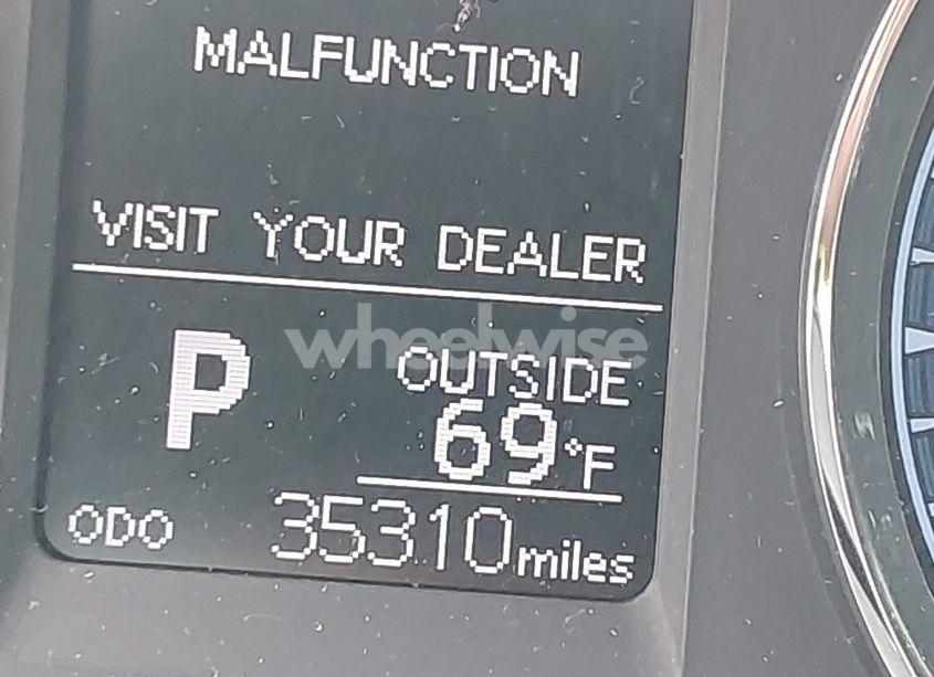 Photo 15 of 2019 Toyota Corolla LE (VIN 2T1BURHE9KC193033)