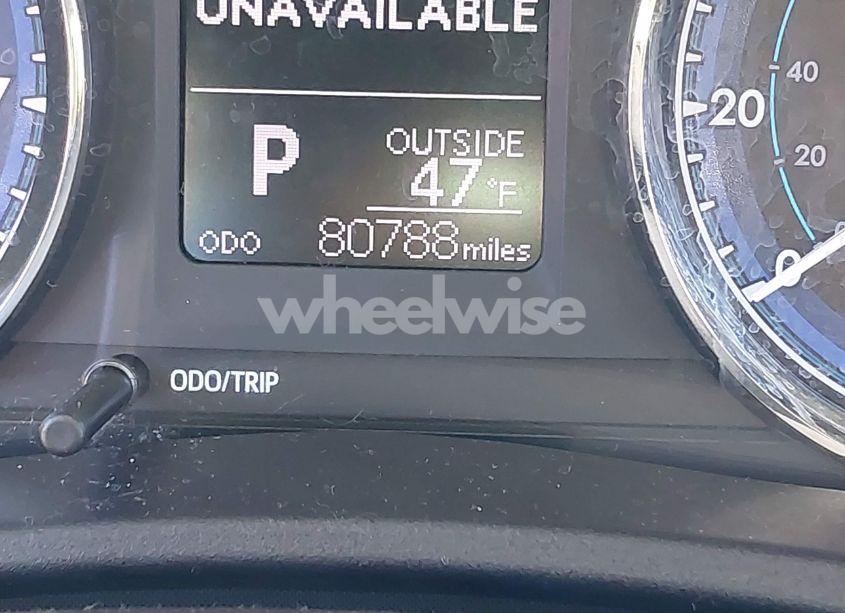 Photo 16 of 2019 Toyota Corolla LE (VIN 2T1BURHE9KC198328)