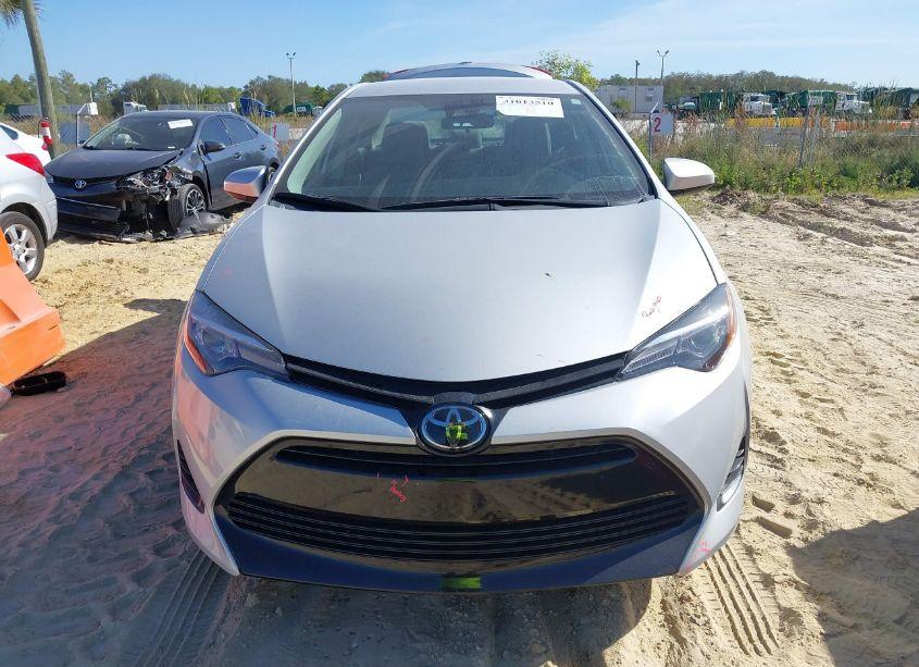 Photo 12 of 2019 Toyota Corolla LE (VIN 2T1BURHE9KC199799)