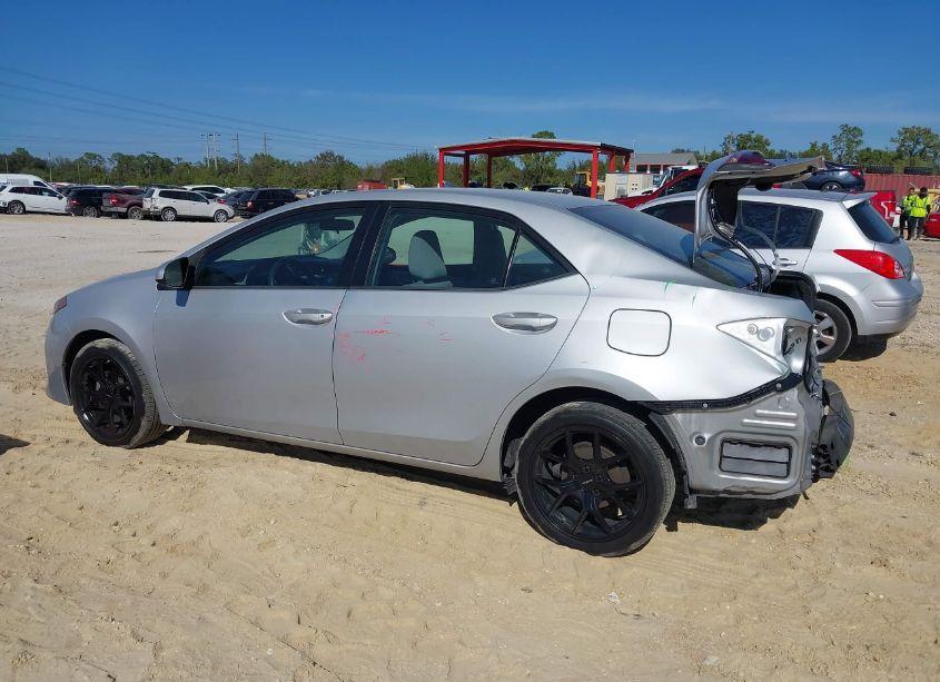 Photo 14 of 2019 Toyota Corolla LE (VIN 2T1BURHE9KC199799)