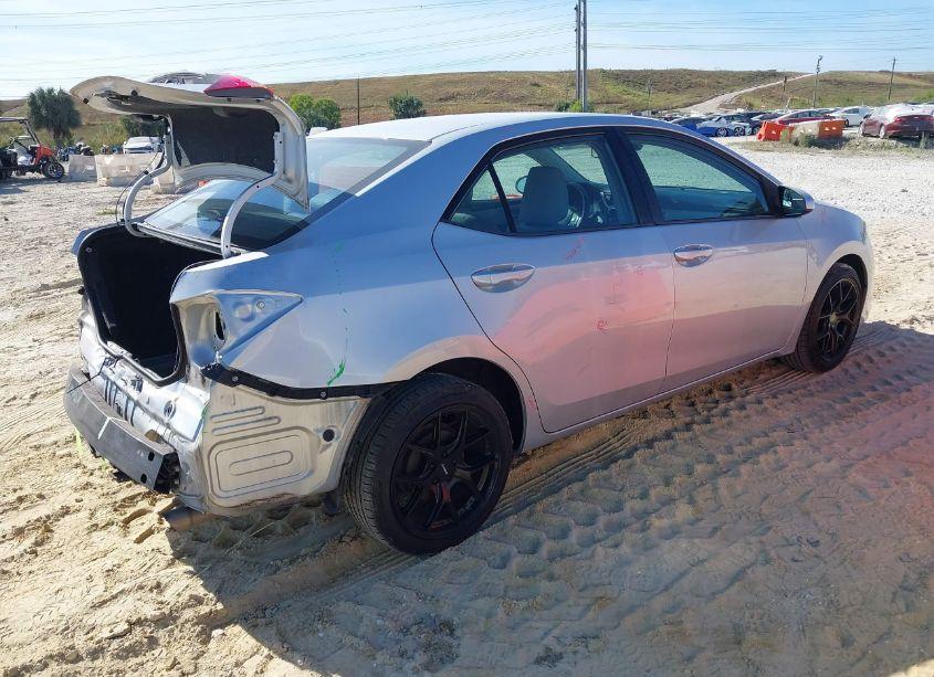 Photo 4 of 2019 Toyota Corolla LE (VIN 2T1BURHE9KC199799)