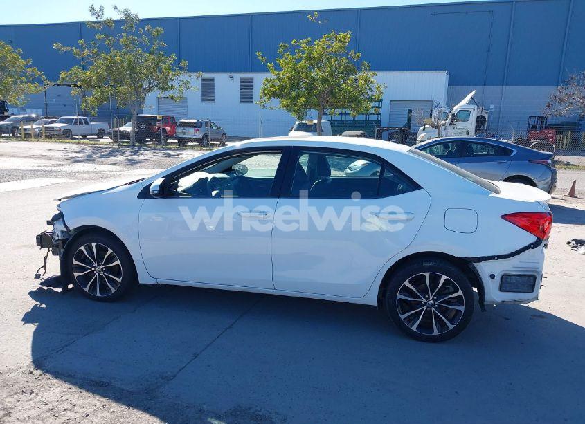 Photo 15 of 2019 Toyota Corolla (VIN 2T1BURHE9KC200773)