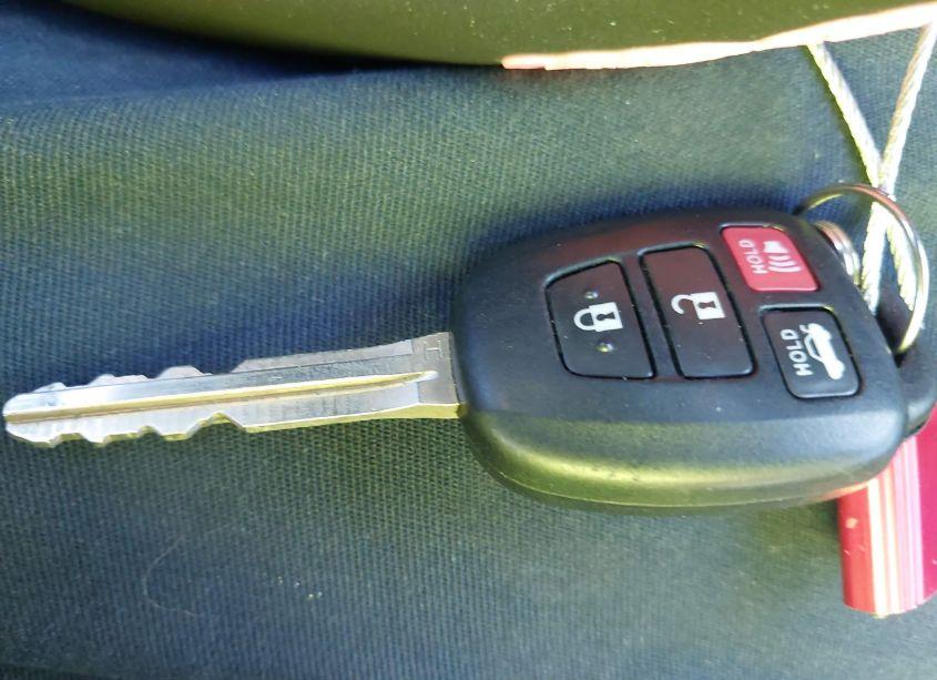 Photo 11 of 2019 Toyota Corolla L/LE/XLE/SE/XSE (VIN 2T1BURHE9KC201549)