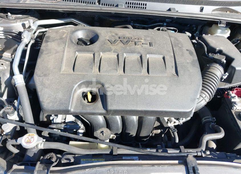 Photo 10 of 2019 Toyota Corolla SE (VIN 2T1BURHE9KC211563)