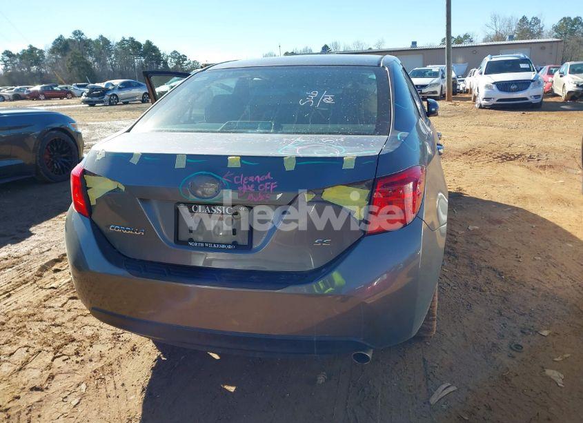 Photo 16 of 2019 Toyota Corolla SE (VIN 2T1BURHE9KC211563)