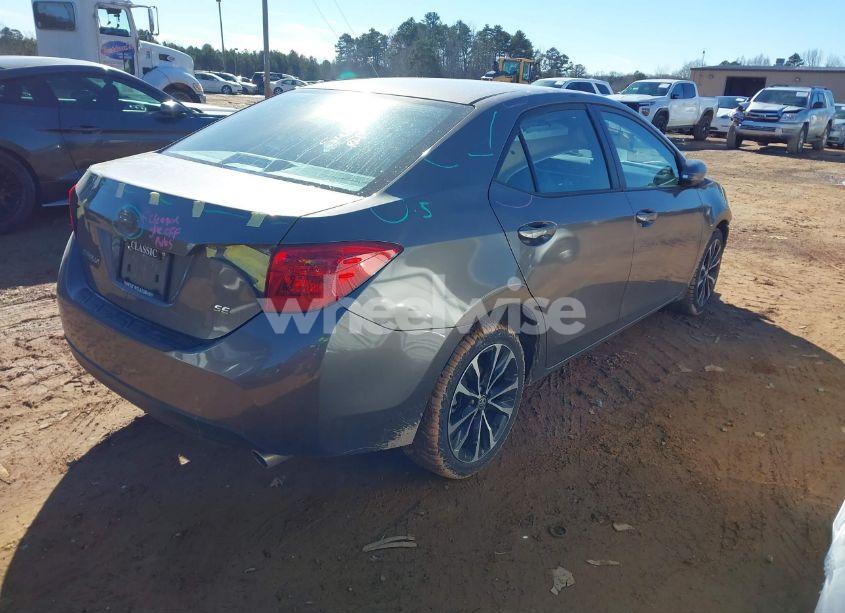 Photo 4 of 2019 Toyota Corolla SE (VIN 2T1BURHE9KC211563)