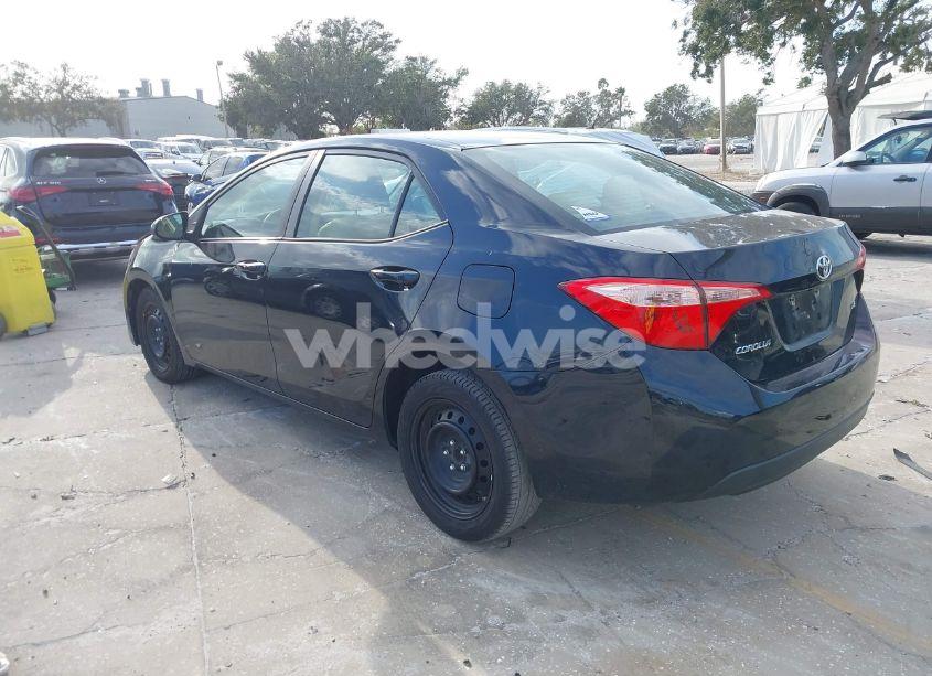 Photo 3 of 2019 Toyota Corolla LE (VIN 2T1BURHE9KC221297)