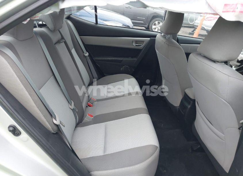 Photo 8 of 2019 Toyota Corolla LE (VIN 2T1BURHE9KC221669)