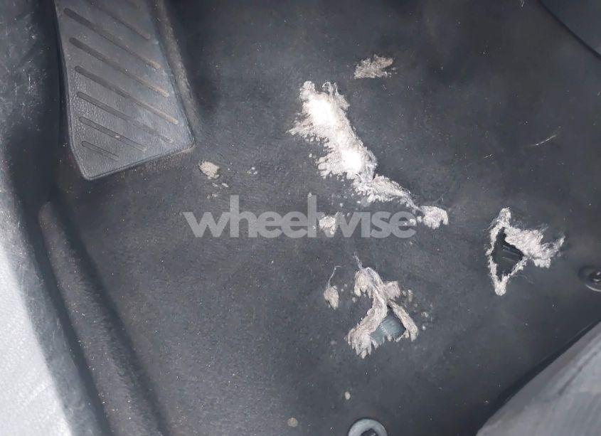 Photo 18 of 2019 Toyota Corolla L (VIN 2T1BURHE9KC223051)