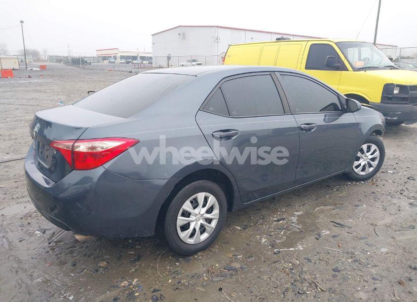 Photo 4 of 2019 Toyota Corolla L (VIN 2T1BURHE9KC223051)