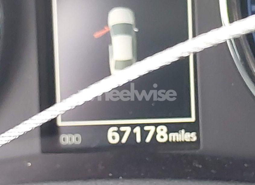 Photo 16 of 2019 Toyota Corolla SE (VIN 2T1BURHE9KC232204)