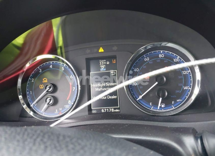 Photo 7 of 2019 Toyota Corolla SE (VIN 2T1BURHE9KC232204)