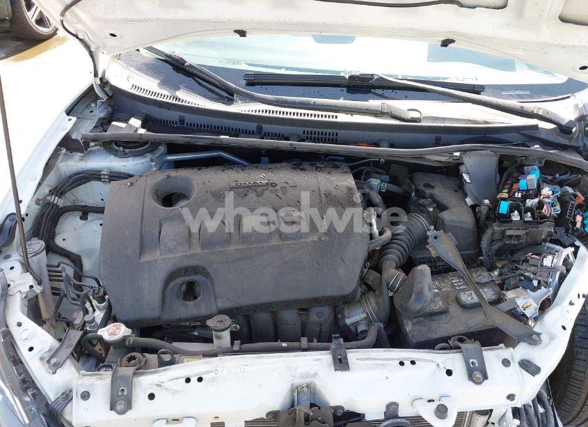 Photo 10 of 2019 Toyota Corolla LE (VIN 2T1BURHE9KC239122)