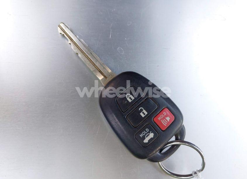 Photo 11 of 2019 Toyota Corolla LE (VIN 2T1BURHE9KC239122)