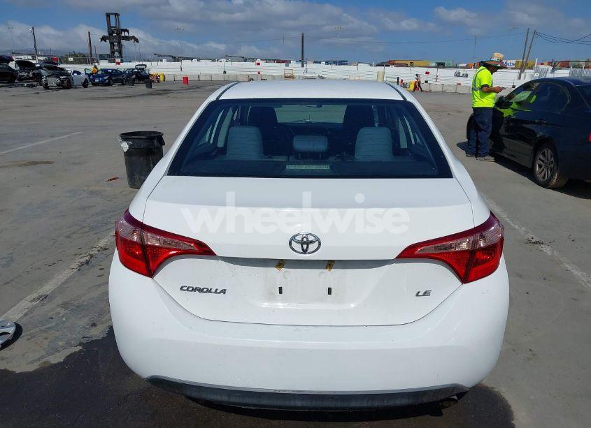 Photo 17 of 2019 Toyota Corolla LE (VIN 2T1BURHE9KC239122)