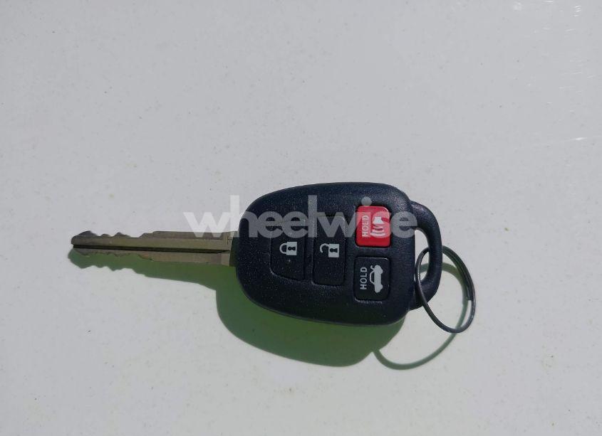 Photo 11 of 2014 Toyota Corolla LE (VIN 2T1BURHEXEC000327)