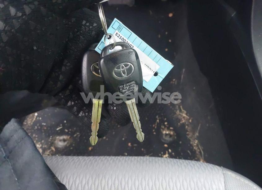 Photo 11 of 2014 Toyota Corolla LE (VIN 2T1BURHEXEC053108)